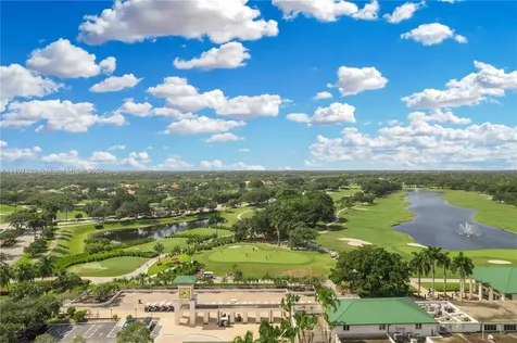 1959 Harbor View Circle Weston FL 33327