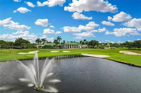 1959 Harbor View Circle Weston FL 33327