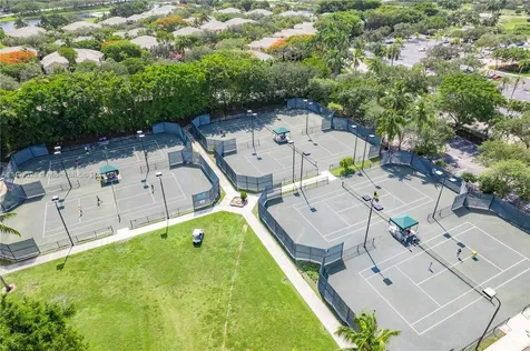1959 Harbor View Circle Weston FL 33327