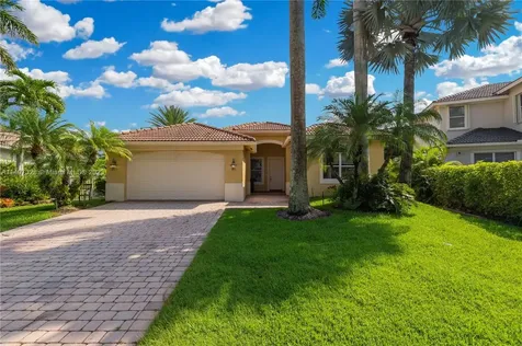 1959 Harbor View Circle Weston FL 33327