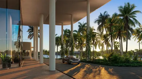 5333 Collins Avenue Miami Beach FL 33140