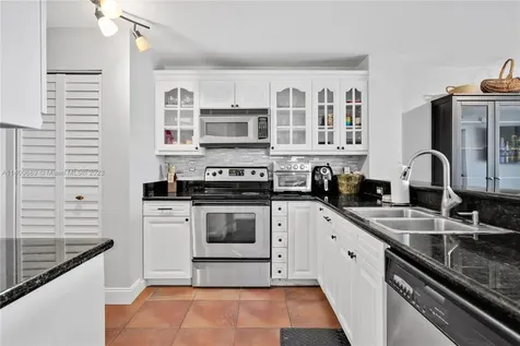 1401 Bay Road Miami Beach FL 33139