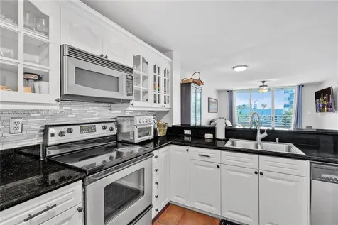 1401 Bay Road Miami Beach FL 33139