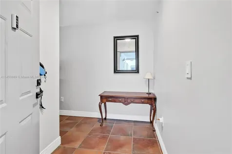 1401 Bay Road Miami Beach FL 33139