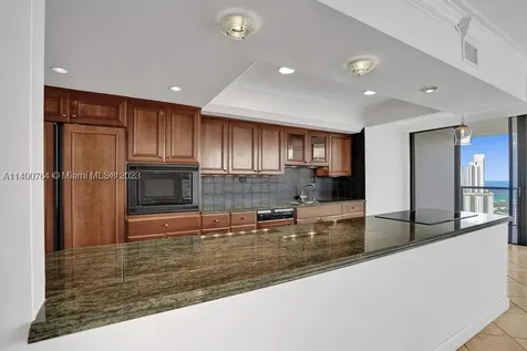 19667 Turnberry Way Aventura FL 33180