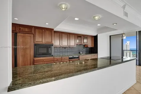 19667 Turnberry Way Aventura FL 33180