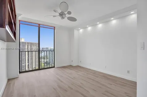 19667 Turnberry Way Aventura FL 33180