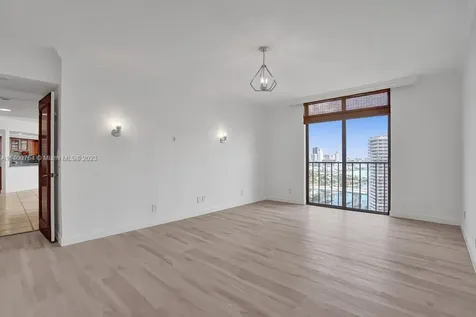 19667 Turnberry Way Aventura FL 33180
