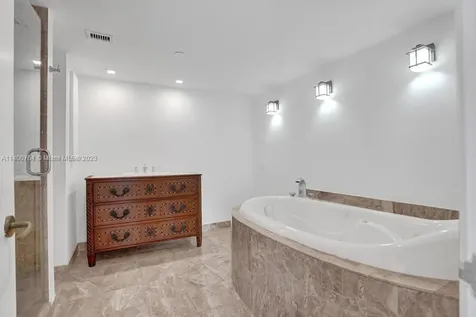 19667 Turnberry Way Aventura FL 33180