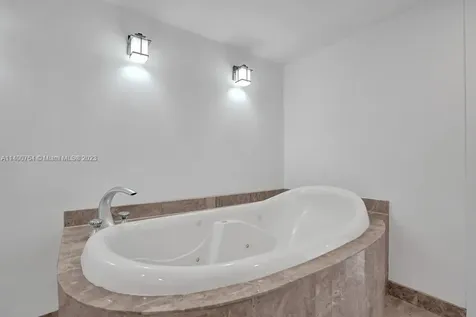 19667 Turnberry Way Aventura FL 33180