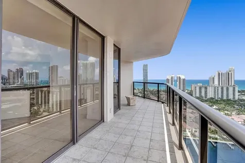 19667 Turnberry Way Aventura FL 33180
