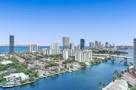 19667 Turnberry Way Aventura FL 33180