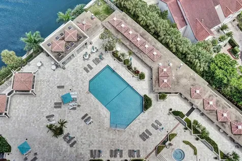19667 Turnberry Way Aventura FL 33180