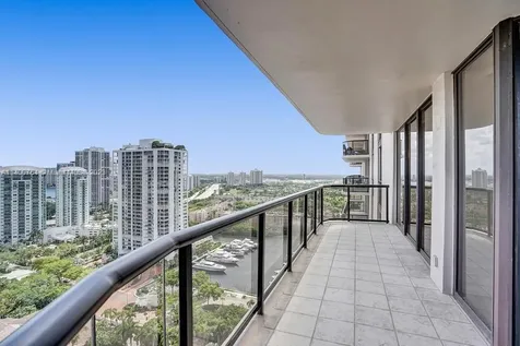 19667 Turnberry Way Aventura FL 33180