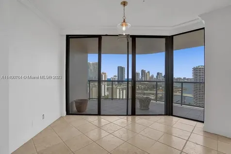 19667 Turnberry Way Aventura FL 33180