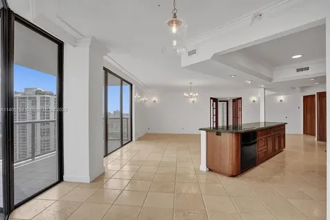 19667 Turnberry Way Aventura FL 33180