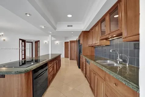19667 Turnberry Way Aventura FL 33180