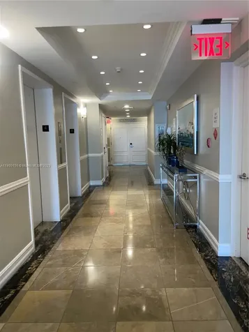 101 Ocean Drive Miami Beach FL 33139