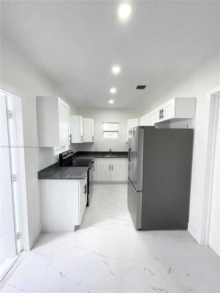 2211 NW 82nd Street Miami FL 33147