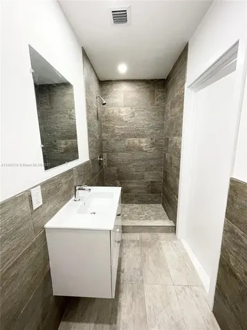 2211 NW 82nd Street Miami FL 33147