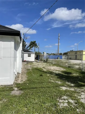 2211 NW 82nd Street Miami FL 33147