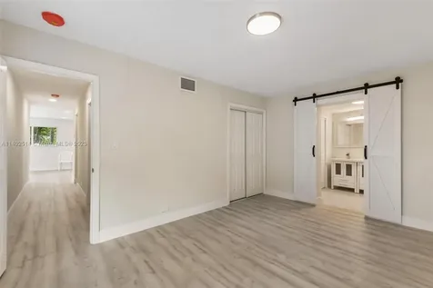 1565 NE 127th Street North Miami FL 33161