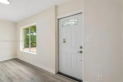 1565 NE 127th Street North Miami FL 33161