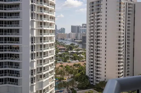 21055 Yacht Club Drive Aventura FL 33180