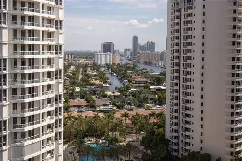 21055 Yacht Club Drive Aventura FL 33180