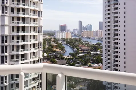 21055 Yacht Club Drive Aventura FL 33180