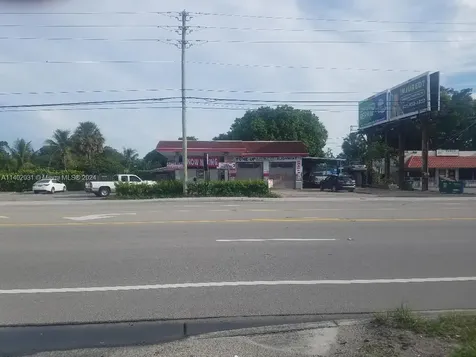 3750 N 10th Avenue N Palm Springs FL 33461