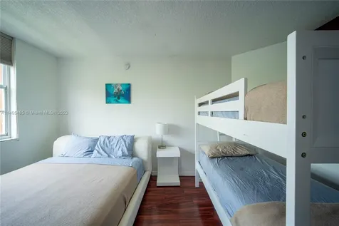 19999 E Country Club Drive Aventura FL 33180