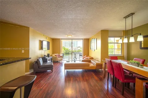 19999 E Country Club Drive Aventura FL 33180