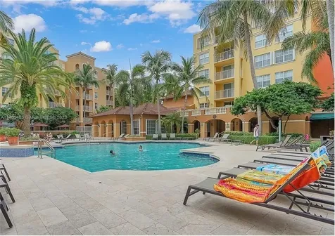 19999 E Country Club Drive Aventura FL 33180