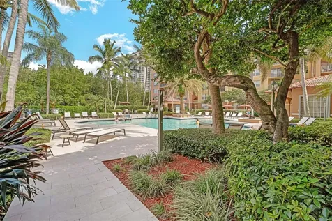 19999 E Country Club Drive Aventura FL 33180