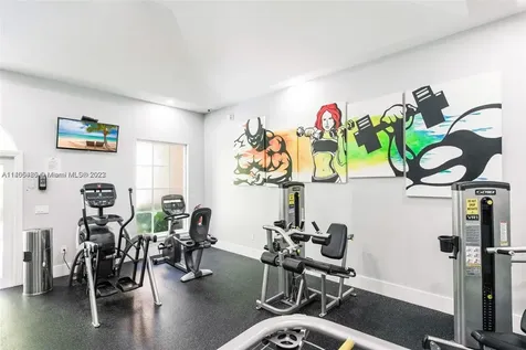 19999 E Country Club Drive Aventura FL 33180
