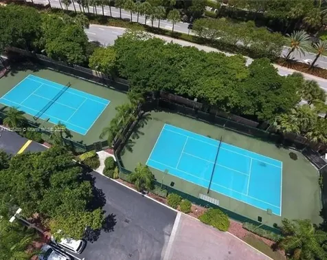 19999 E Country Club Drive Aventura FL 33180