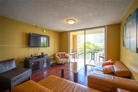 19999 E Country Club Drive Aventura FL 33180