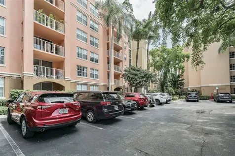 19999 E Country Club Drive Aventura FL 33180