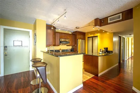 19999 E Country Club Drive Aventura FL 33180