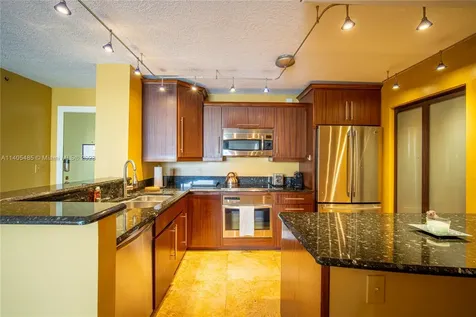 19999 E Country Club Drive Aventura FL 33180