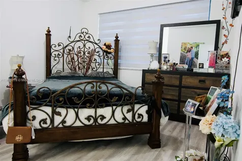 19308 NE 8th Court Miami FL 33179