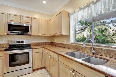 3946 Jasmine Lane Coral Springs FL 33065