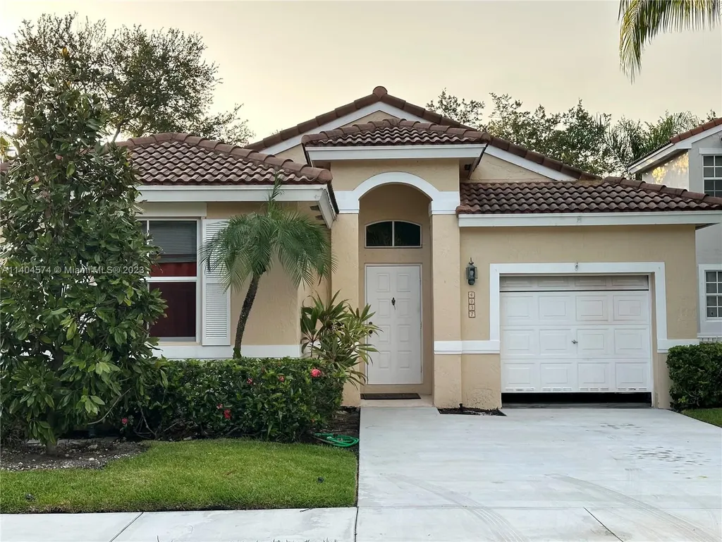 4957 SW 153rd Avenue Davie FL 33331
