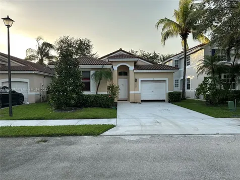 4957 SW 153rd Avenue Davie FL 33331