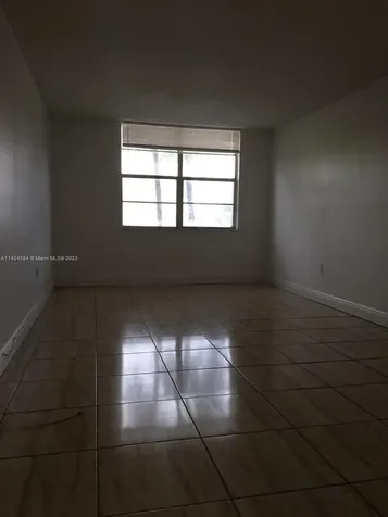 496 NW 165th Street Road Miami FL 33169