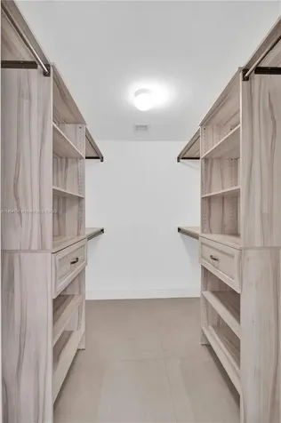 488 NE 18th Street Miami FL 33132