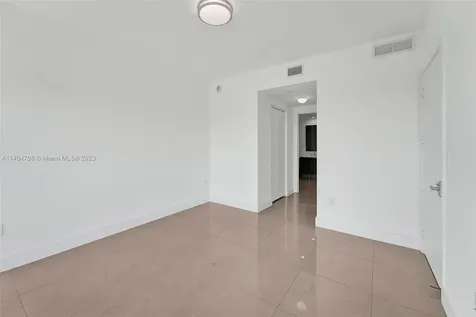 488 NE 18th Street Miami FL 33132