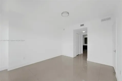 488 NE 18th Street Miami FL 33132