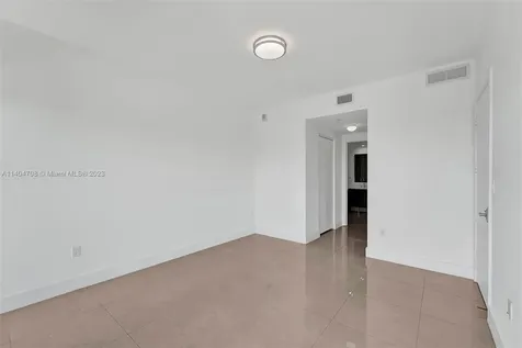 488 NE 18th Street Miami FL 33132
